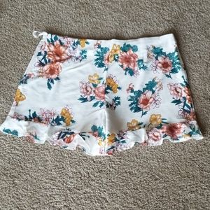 SHEIN Floral shorts